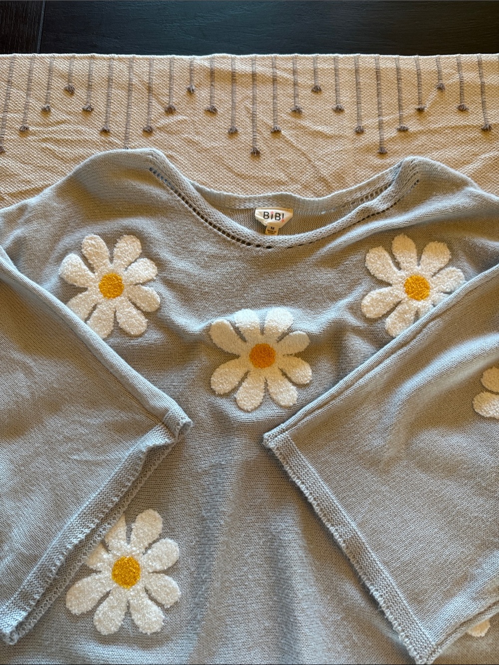 BiBi Light Gray Daisy Knit Pullover with Yellow Centers - Picture 2 of 3